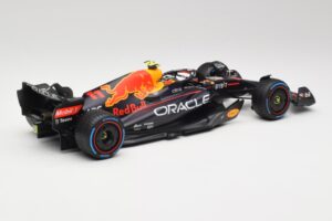 Oracle Red Bull Racing RB18 #11 S. Perez Monaco GP Winner Rain Tyre Version 2022 Minichamps 1:18 110222711 Druckguss — Bild 2 von 7
