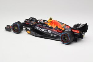 Oracle Red Bull Racing RB18 #11 S. Perez Monaco GP Winner Rain Tyre Version 2022 Minichamps 1:18 110222711 Druckguss — Bild 5 von 7