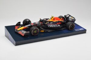 Red Bull Racing RB19 #11 S. Perez Winner Saudi Arabian GP 2023 Minichamps 1:18 113230111 Druckguss — Bild 2 von 6