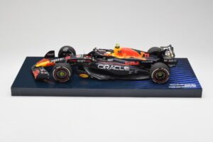 Red Bull Racing RB19 #11 S. Perez Winner Saudi Arabian GP 2023 Minichamps 1:18 113230111 Druckguss