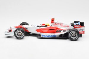 Panasonic Toyota Racing TF106 #8 R. Schumacher F1 2006 Minichamps 1:18 100060007 Druckguss — Bild 3 von 6