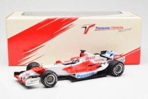 Toyota TF106 Panasonic Toyota Racing J. Trulli F1 Presentation 2006 Minichamps 1:18 AM59554H Druckguss — Bild 6 von 6