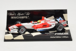 Toyota TF106 Panasonic #11 R. Schumacher Panasonic Toyota Racing Showcar 2006 Minichamps 1:43 400060077 Druckguss