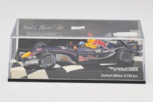 Red Bull Racing D. Coulthard Showcar 2005 Minichamps 1:43 400050084 Druckguss — Bild 5 von 5