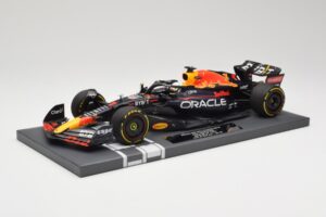 Oracle Red Bull Racing RB18 #33 M. Verstappen Belgian GP 2022 Minichamps 1:18 113221401 Resin — Bild 2 von 7