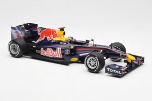 Red Bull Racing Renault RB5 #5 S. Vettel Showcar 2010 Minichamps 1:18 153100175 Druckguss — Bild 4 von 6