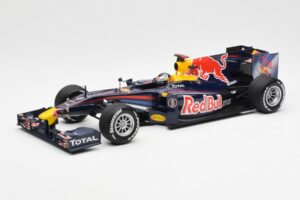 Red Bull Racing Renault RB5 #5 S. Vettel Showcar 2010 Minichamps 1:18 153100175 Druckguss
