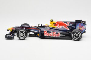 Red Bull Racing Renault RB6 #6 M. Webber F1 2010 Minichamps 1:18 110100006 Druckguss — Bild 3 von 6