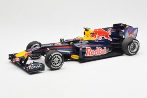 Red Bull Racing Renault RB6 #6 M. Webber F1 2010 Minichamps 1:18 110100006 Druckguss