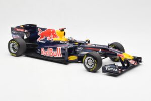 Red Bull Racing Renault RB7 #1 S. Vettel F1 World Champion Showcar 2011 Minichamps 1:18 113110271 Druckguss — Bild 4 von 6