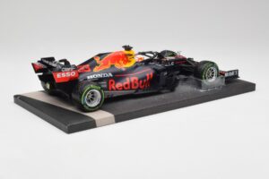 Red Bull RB16B #33 M. Verstappen Emilia Romagna GP Winner 2021 Minichamps 1:18 113210233T Druckguss — Bild 3 von 6