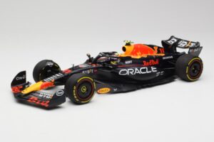 Red Bull RB19 #11 S. Perez Italian GP 2nd 2023 Minichamps 1:18 110231511 Druckguss