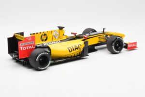 Renault R30 R. Kubica / V. Petrov F1 Showcar 2010 Minichamps 1:18 7711428831 Druckguss — Bild 2 von 6