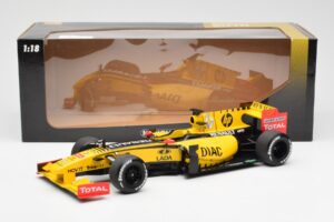 Renault R30 R. Kubica / V. Petrov F1 Showcar 2010 Minichamps 1:18 7711428831 Druckguss — Bild 6 von 6
