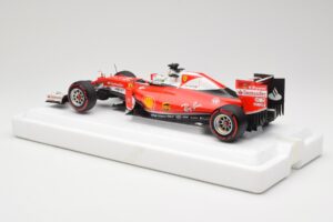 Scuderia Ferrari SF16-H #5 S. Vettel Italian GP 2016 BBR 1:18 BBR181625 Druckguss — Bild 5 von 7