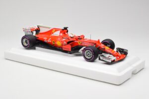 Scuderia Ferrari SF70H #5 S. Vettel Winner Australian GP 2017 BBR 1:18 BBR181705 Druckguss — Bild 4 von 7