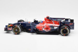 Scuderia Toro Rosso STR3 #11 S. Bourdais F1 2008 Minichamps 1:18 150080014 Druckguss — Bild 3 von 6