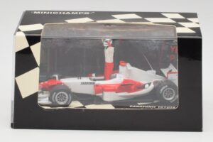 Toyota TF105 #16 J. Trulli Malaysia GP Podium 2005 Minichamps 1:43 400050116 Druckguss — Bild 4 von 4