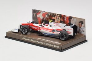 Toyota TF109 Panasonic Toyota Racing #10 T. Glock F1 2009 Minichamps 1:43 AM62131 Druckguss — Bild 3 von 5