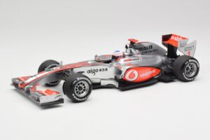 McLaren MP4-25 Vodafone #1 J. Button F1 2010 Minichamps 1:18 530101871-R1 Druckguss
