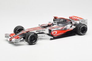 McLaren MP4-22 Mercedes #1 F. Alonso Presentation Valencia 2007 Minichamps 1:18 538071871 Druckguss