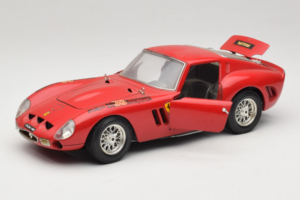 Ferrari 250 GTO Rot Bburago 1:18 B003 Druckguss — Bild 2 von 8