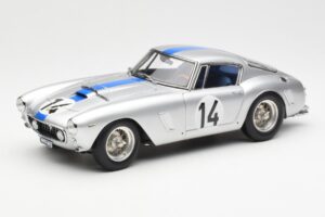 Ferrari 250 GT SWB #14 P. Noblet / J. Guichet Team Noblet 3rd Place 24 Hours of Le Mans 1961 CMC 1:18 M-079 Druckguss