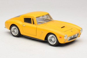 Ferrari 250 GT Berlinetta Gelb Jouef Evolution 1:18 301200 Druckguss — Bild 6 von 8