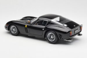 Ferrari 250 GTO Schwarz Kyosho 1:18 08431BK Druckguss — Bild 7 von 8