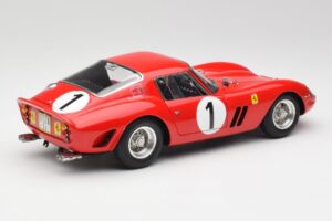 Ferrari 250 GTO #1 P. Rodriguez / W. Mairesse Paris 1000km 1962 CMC 1:18 M-254 Druckguss — Bild 2 von 6
