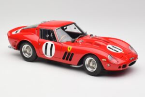 Ferrari 250 GTO #11 J. Surtees / M. Parkes Paris 1000km 1962 CMC 1:18 M-249 Druckguss — Bild 4 von 6