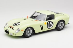 Ferrari 250 GTO #15 S. Moss / I. Ireland Goodwood Tourist Trophy Winner 1962 Kyosho 1:18 08438C Druckguss