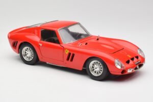 Ferrari 250 GTO Rot Bburago 1:18 3011 Druckguss — Bild 6 von 8