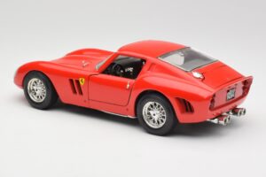 Ferrari 250 GTO Rot Bburago 1:18 3011 Druckguss — Bild 7 von 8