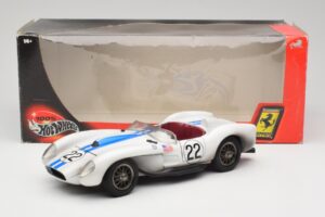 Ferrari 250 Testa Rossa #22 P. Hill / O. Gendebien 24 Hours of Le Mans 1958 Hot Wheels 1:18 29755 Druckguss — Bild 8 von 8