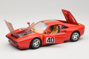 Ferrari 288 GTO #40 Rot Italienische Flagge 1984 Bburago 1:18 3027-P1 Druckguss — Bild 2 von 8