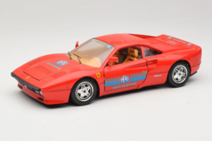 Ferrari 288 GTO PPG Auto Refinish Rot Bburago 1:18 3027-P2 Druckguss