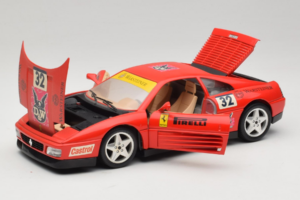 Ferrari 348 TB #32 Pirelli Rot 1989 Bburago 1:18 3039-P1 Druckguss — Bild 2 von 8