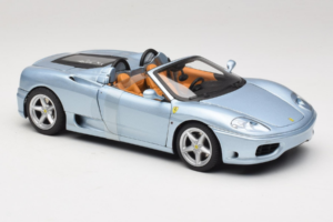 Ferrari 360 Spider Blau The Italian Job Hot Wheels 1:18 P9905 Druckguss — Bild 4 von 6