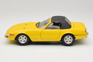 Ferrari 365 GTS/4 Daytona Cabriolet Gelb Techno Giodi 1:18 740028 Druckguss — Bild 4 von 8
