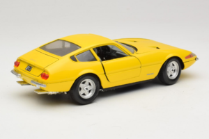 Ferrari 365 GTB/4 Daytona Gelb Techno Giodi 1:18 40011-Y1 Druckguss — Bild 2 von 7