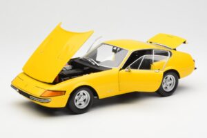 Ferrari 365 GTB/4 Daytona Gelb Kyosho 1:18 08162Y Druckguss — Bild 2 von 8