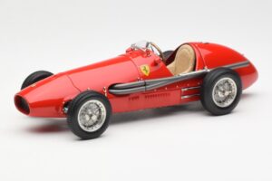 Ferrari 500 F2 #1 A. Ascari F1 Double World Champion 1952-1953 CMC 1:18 M-056 Druckguss