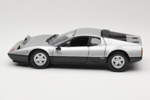Ferrari 512BB Silber Kyosho 1:18 08171S Druckguss — Bild 4 von 8