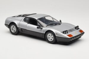 Ferrari 512BB Silber Kyosho 1:18 08171S Druckguss — Bild 6 von 8