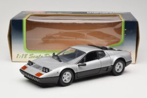 Ferrari 512BB Silber Kyosho 1:18 08171S Druckguss — Bild 8 von 8