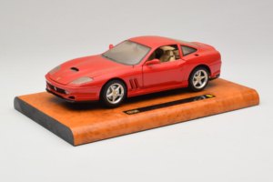 Ferrari 550 Maranello Technik Museum Speyer Edition Bburago 1:18 B001 Druckguss