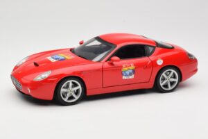 Ferrari 575 GTZ Zagato Rot Hot Wheels 1:18 L2960 Druckguss