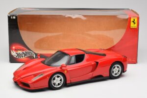 Ferrari Enzo Rot Hot Wheels 1:18 56293 Druckguss — Bild 8 von 8