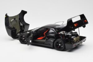 Ferrari F40 Schwarz Kyosho 1:18 08416BK Druckguss — Bild 7 von 10